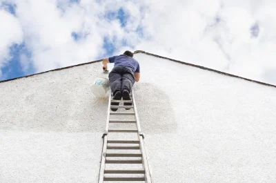 Peinture extérieure à Latronquière — façades et ravalement
